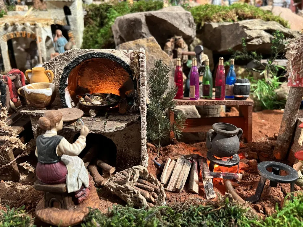 Neu im spektakulärsten Haus des Weihnachtsmanns in Castellón: eine große mechanische Weihnachtskrippe