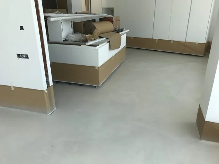 Doorlopende vloerbedekking Satine