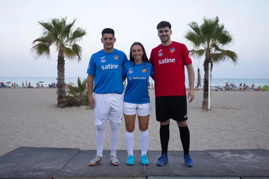 Satine la prezentarea echipamentului Clubului de Fotbal Borriana
